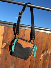 Load image into Gallery viewer, Black simple crossbody purse